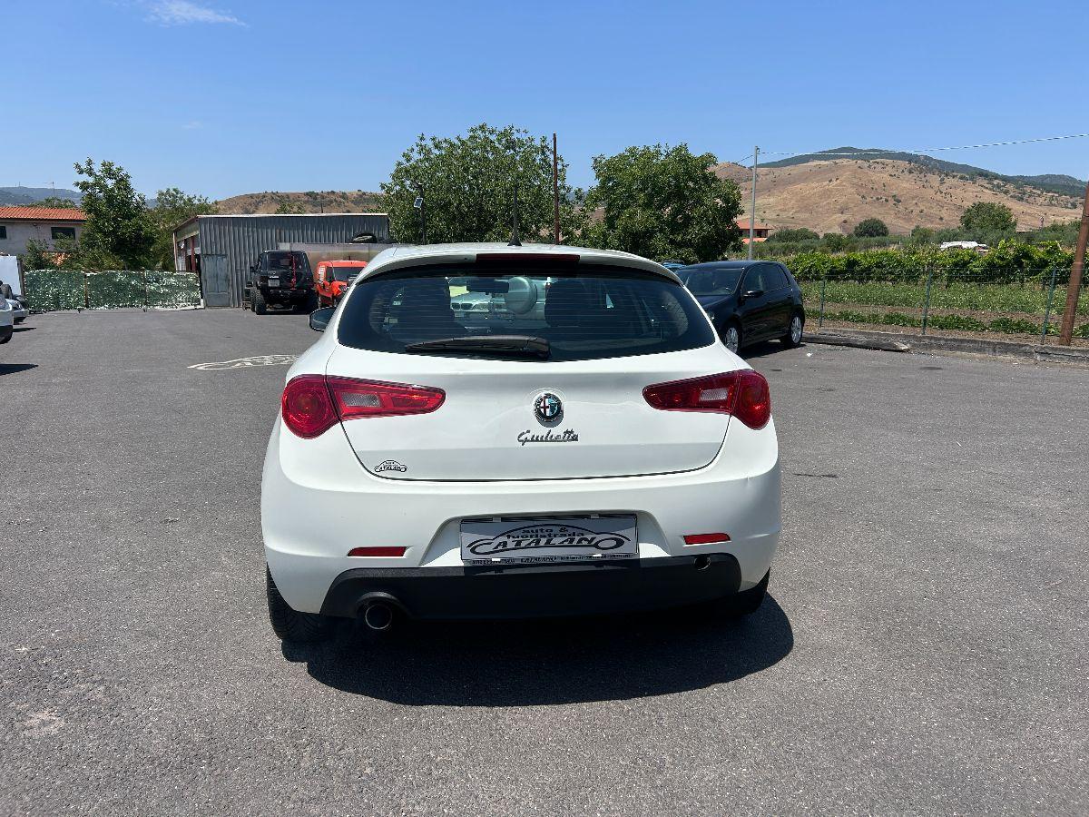 ALFA ROMEO - Giulietta - 1.6 JTDm-2 105 CV Distinctive