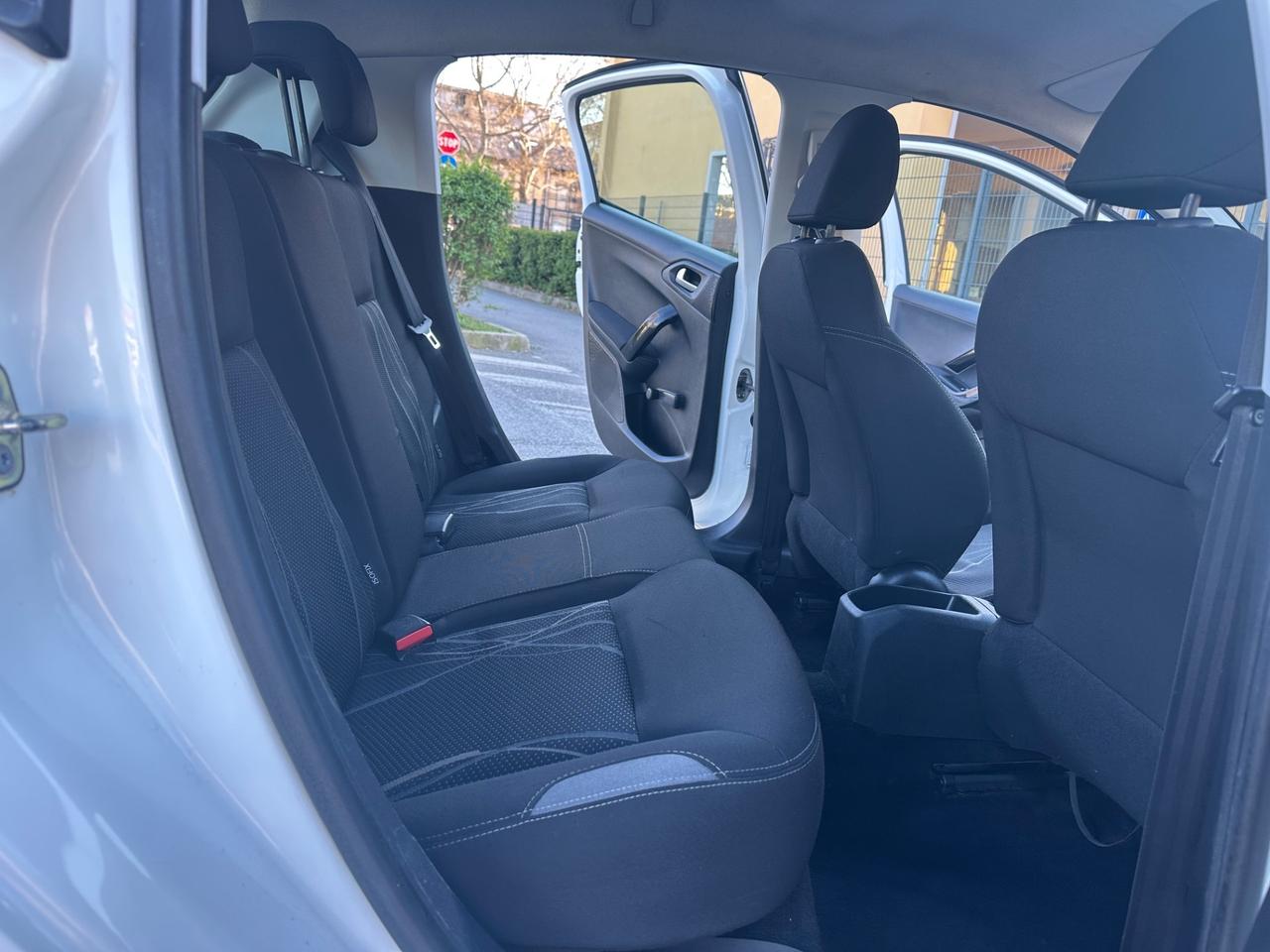 Peugeot 208 1.4 VTi 95 CV 5p. GPL Access