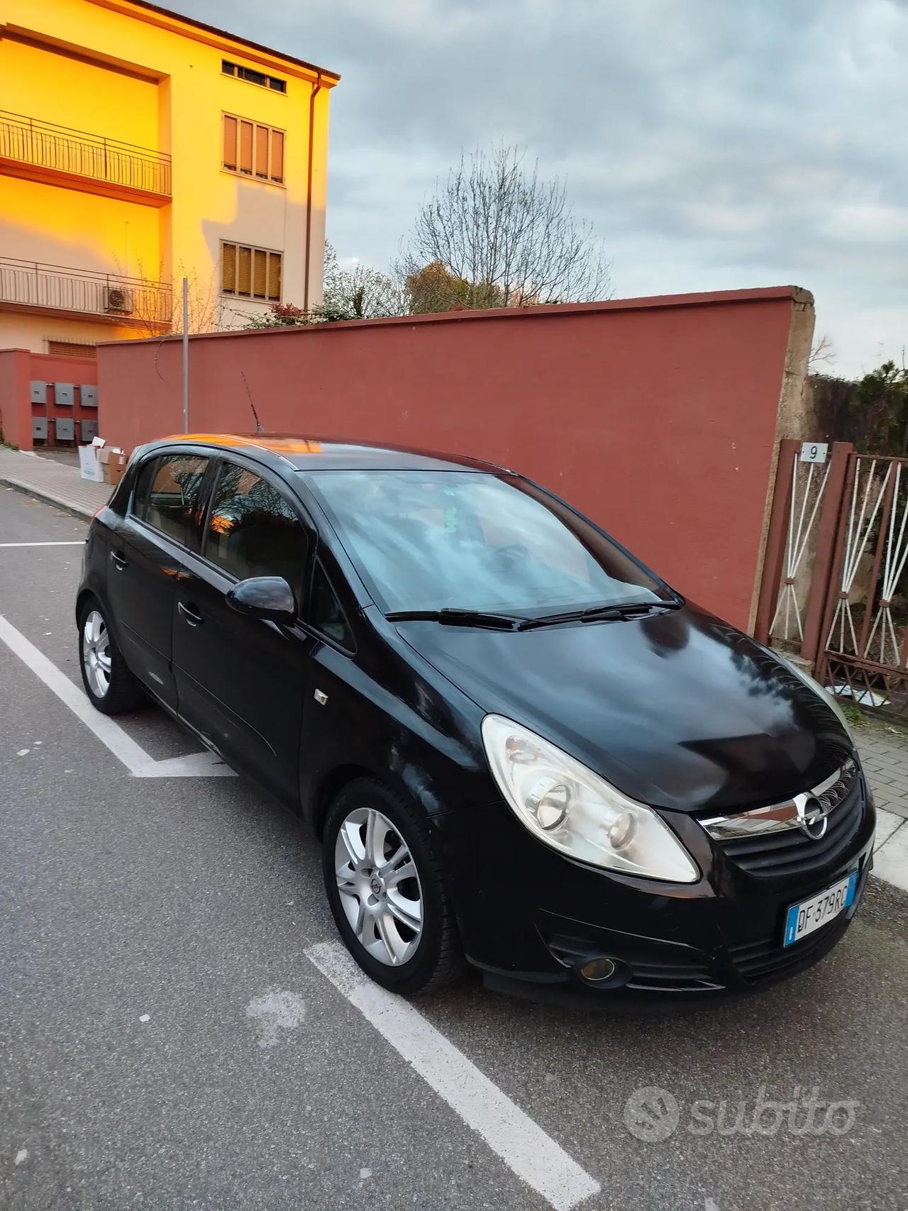 Opel Corsa unico proprietario