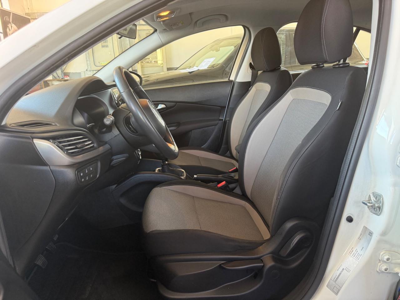 Fiat Tipo 1.4 4 porte Easy UNICOPROP DISTRIB E FRIZ NUOVE