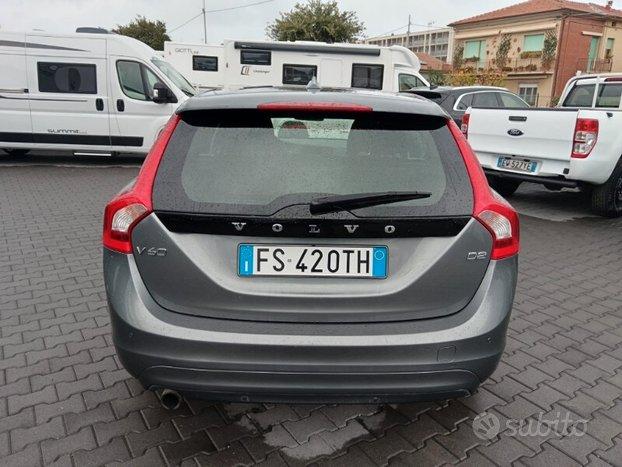 VOLVO V60 (2010-2018) V60 D2 Geartronic Kinetic