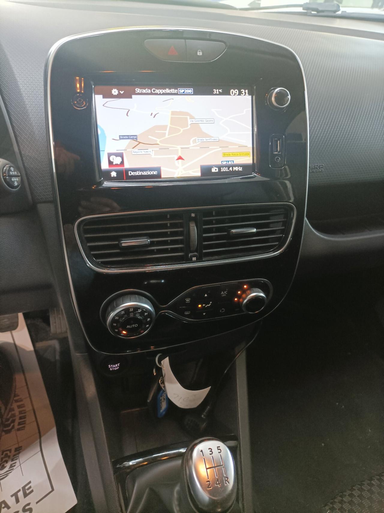 Renault Clio dCi 8V 90 CV 5 porte 2019-DISTR OK