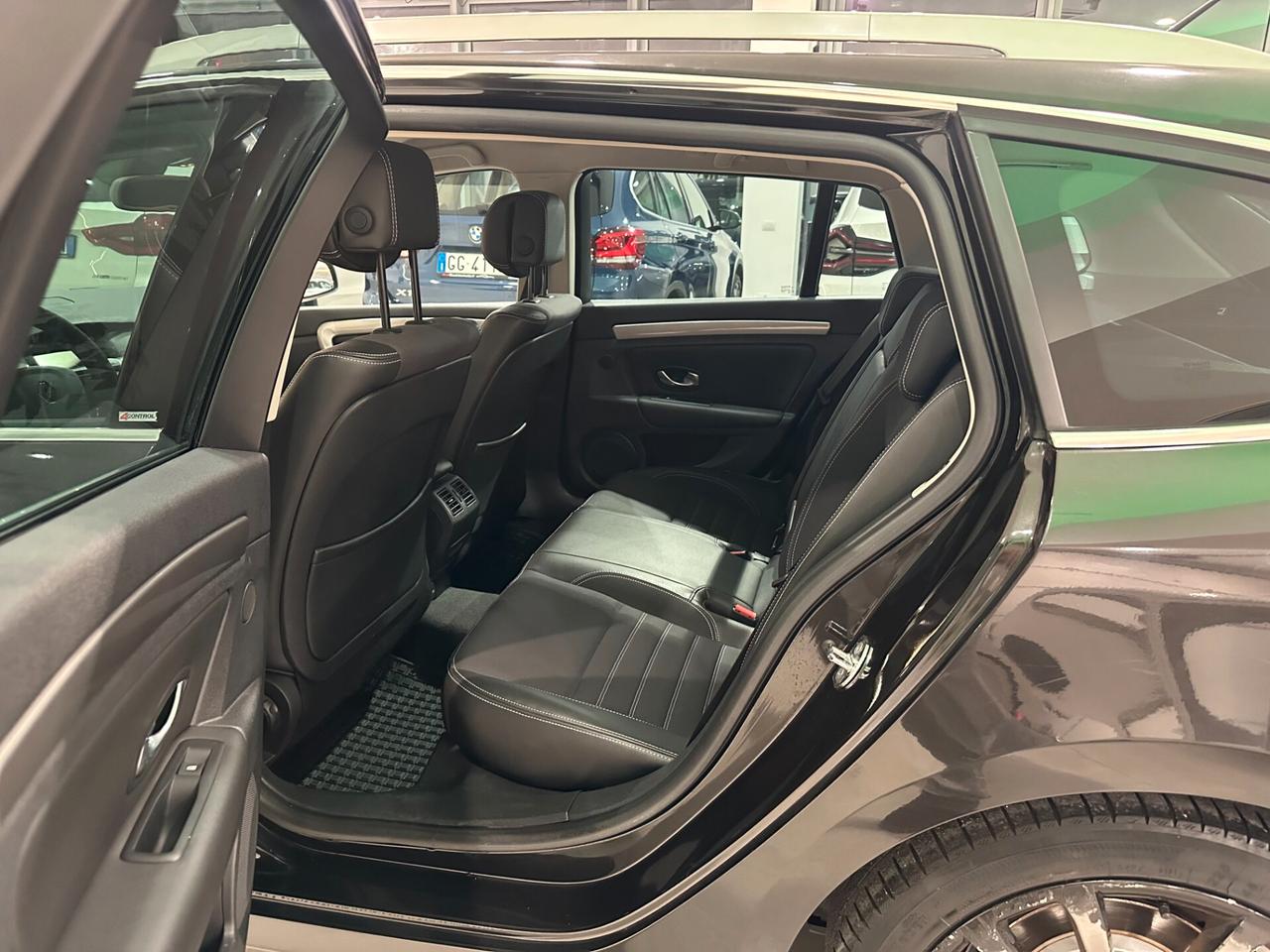 Renault Laguna sportour 2.0 dCi 175CV Proactive 4Control