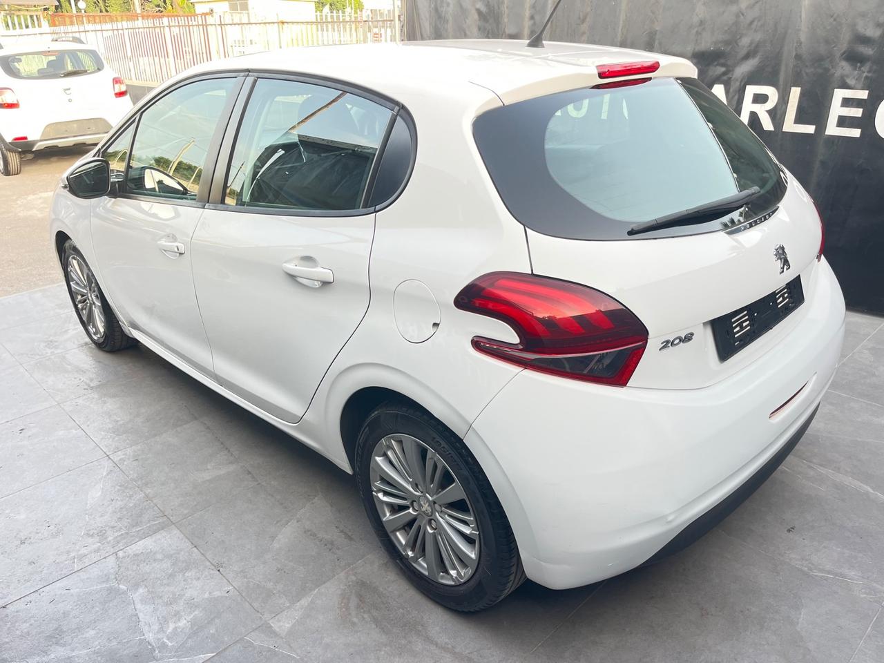 Peugeot 208 1.6 bluehdi 75 cv Allure