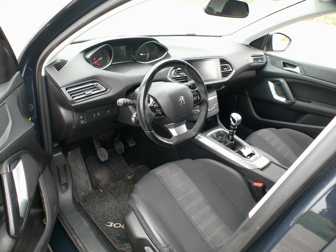 Peugeot 308 Allure (M1291)