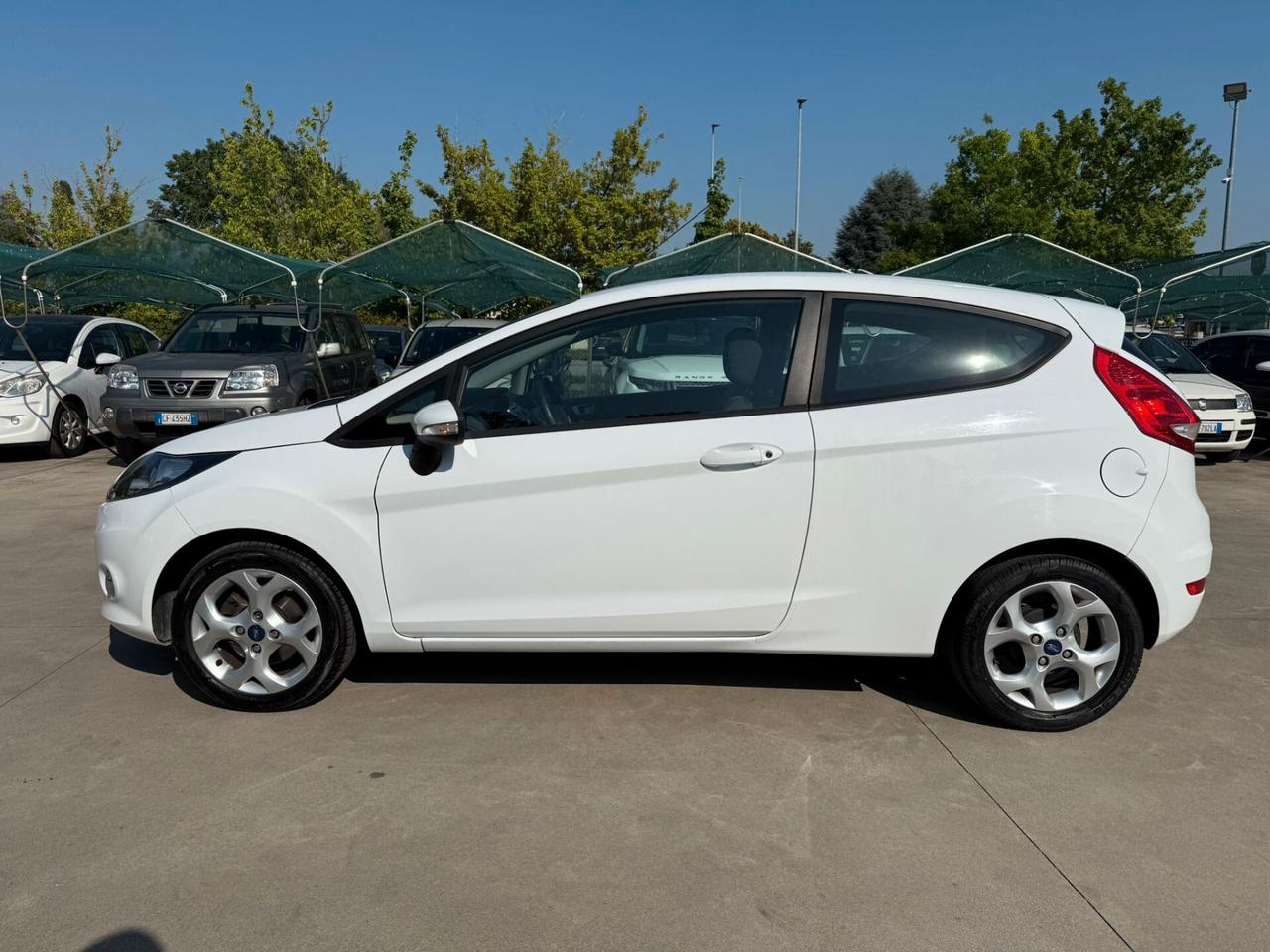 Ford Fiesta 3p 1.2 60 CV neo-pat