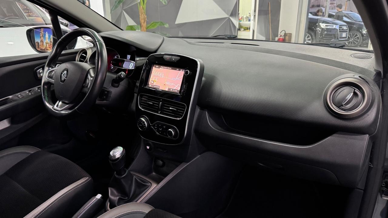 Renault Clio dCi 8V 90 CV 5 porte Moschino Intens