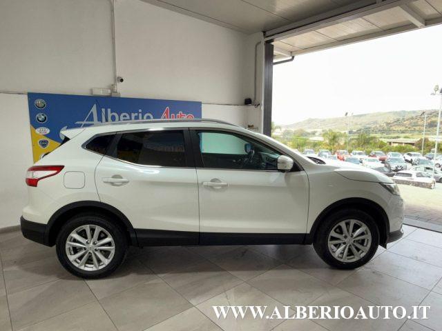 NISSAN Qashqai 1.5 dCi Acenta Premium 360°