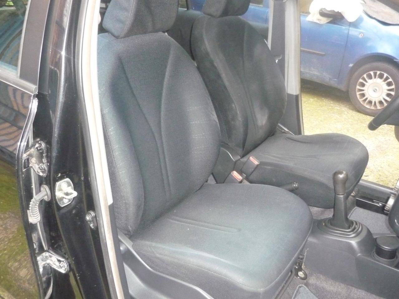 Toyota Yaris 1.0 5 porte Sol