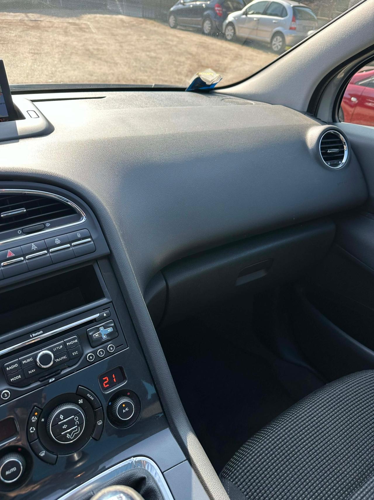 Peugeot 5008 1.6 HDi 115CV ALURE 7 POSTI TETTO KMCERT GARANZ