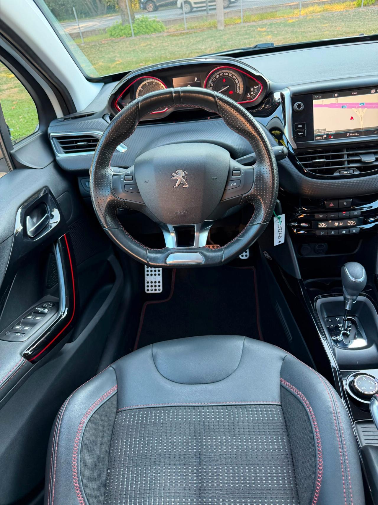 Peugeot 2008 PureTech Turbo 130 S&S Black Matt