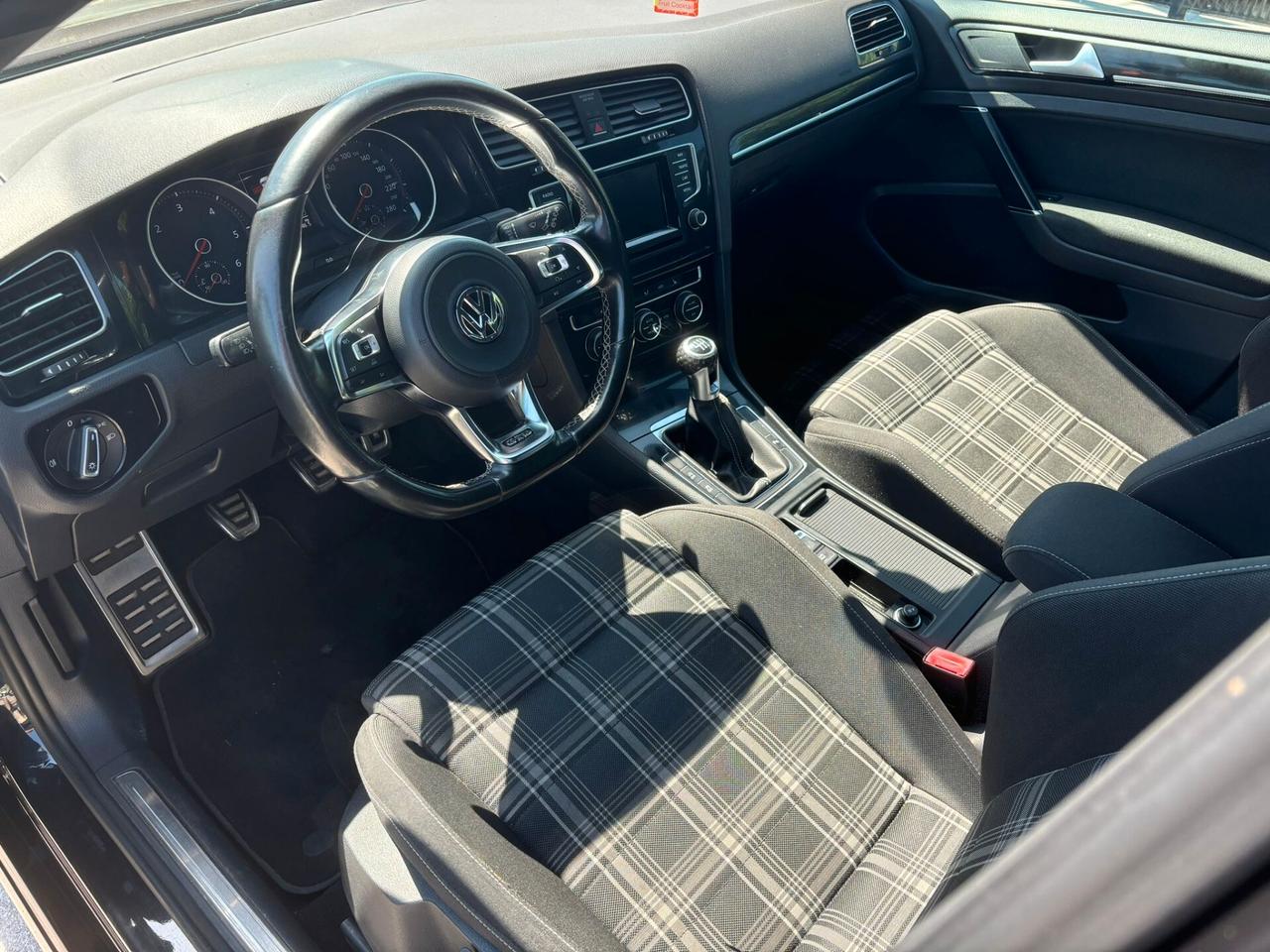 Volkswagen Golf GTD 2.0 TDI 5p. BlueMotion Technology