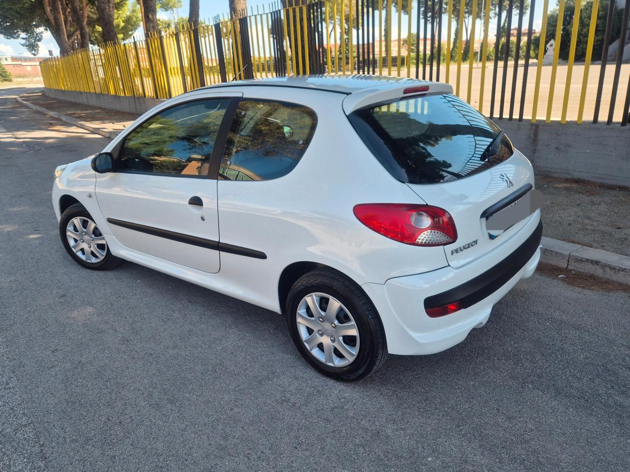 Peugeot 206 Plus 1.1 60CV 3p. Energie 2011