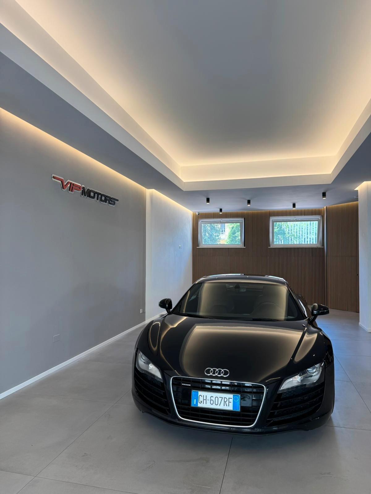 AUDI R8 V8 420CV UNIPRO PERMUTE GARANZIA R-TRONIC