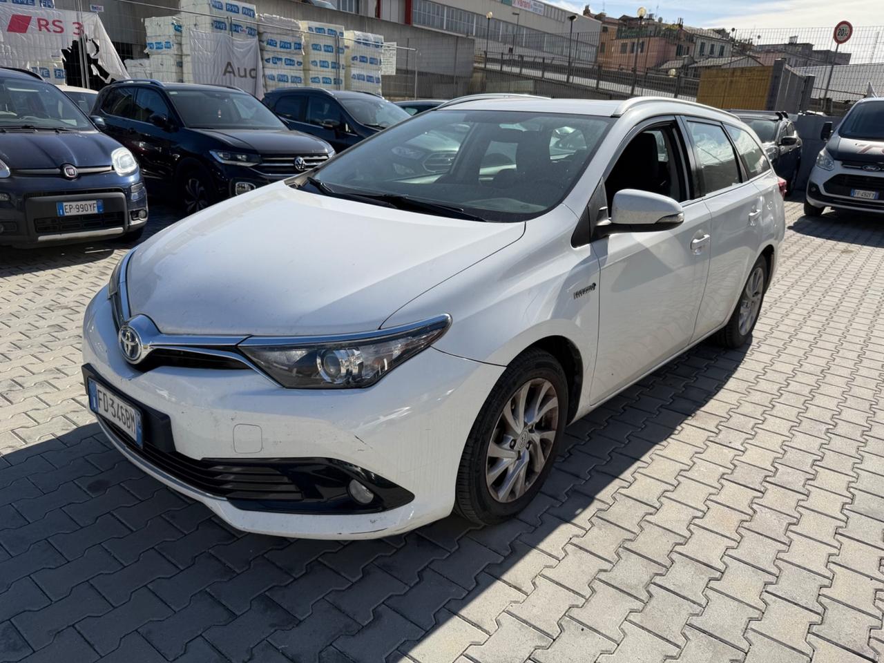 Toyota Auris 1.8 Hybrid Lounge automatico