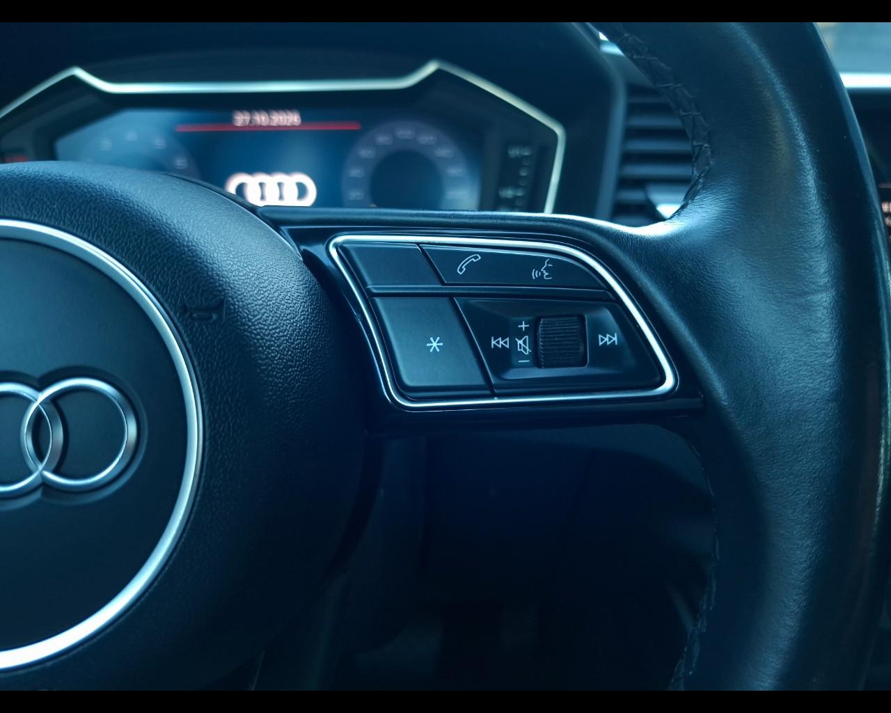 AUDI A1 2ª serie - A1 SPB 30 TFSI S tronic S line edition