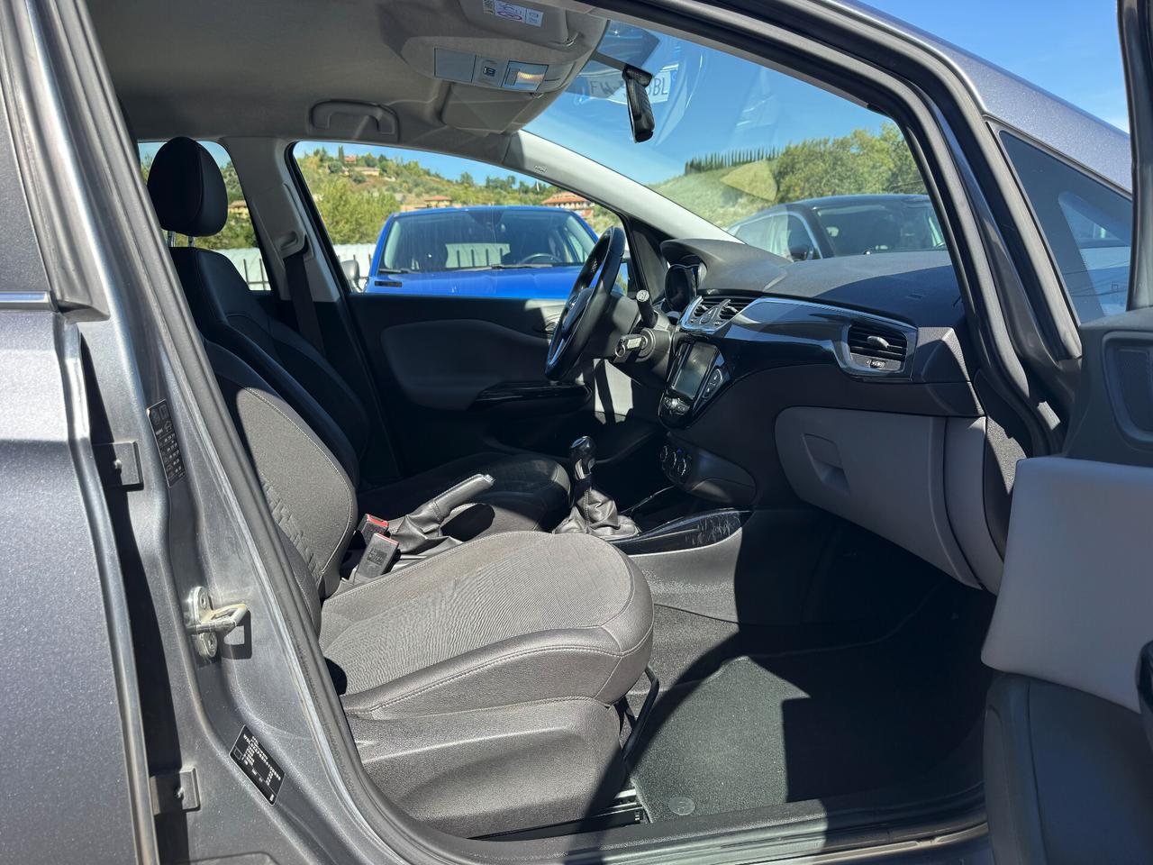 Opel Corsa 1.2 69CV COSMO/CAR PLAY/69.000km