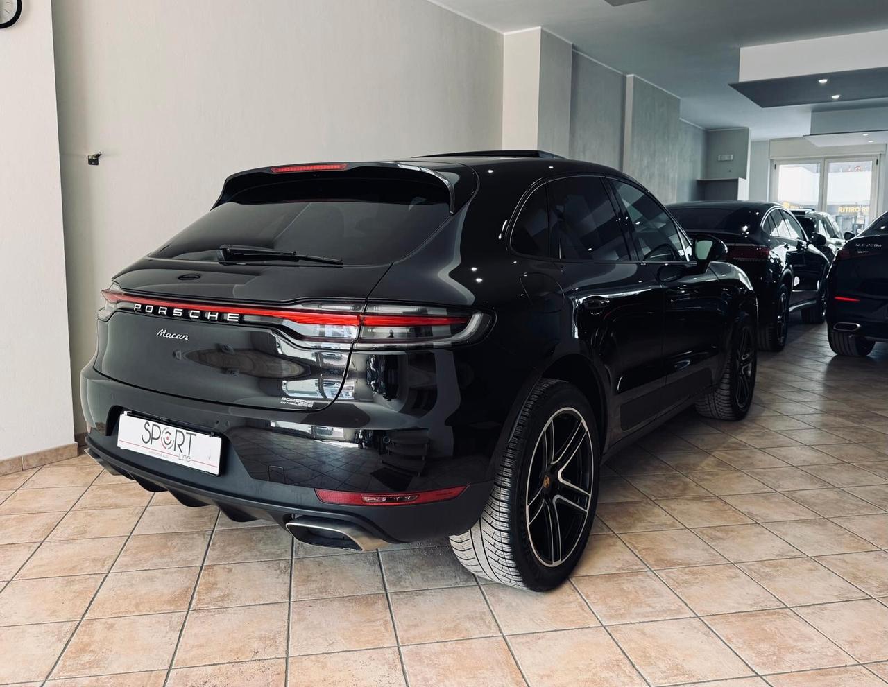 Porsche Macan 2.0 245CV TETTO PDLS+