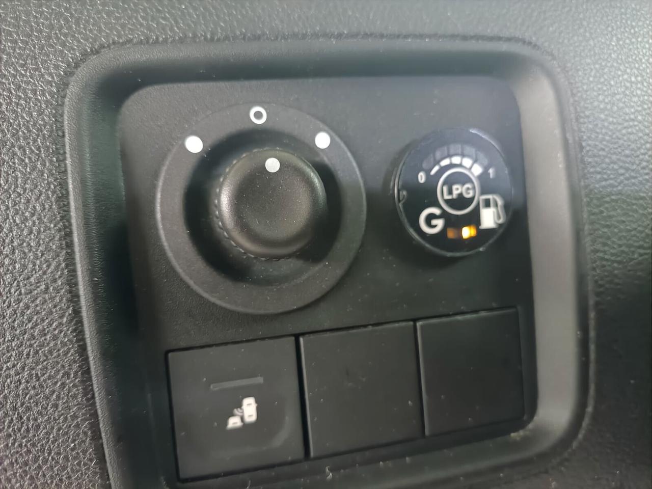 Dacia Duster 1.0 TCe 100 CV ECO-G 4x2 Prestige