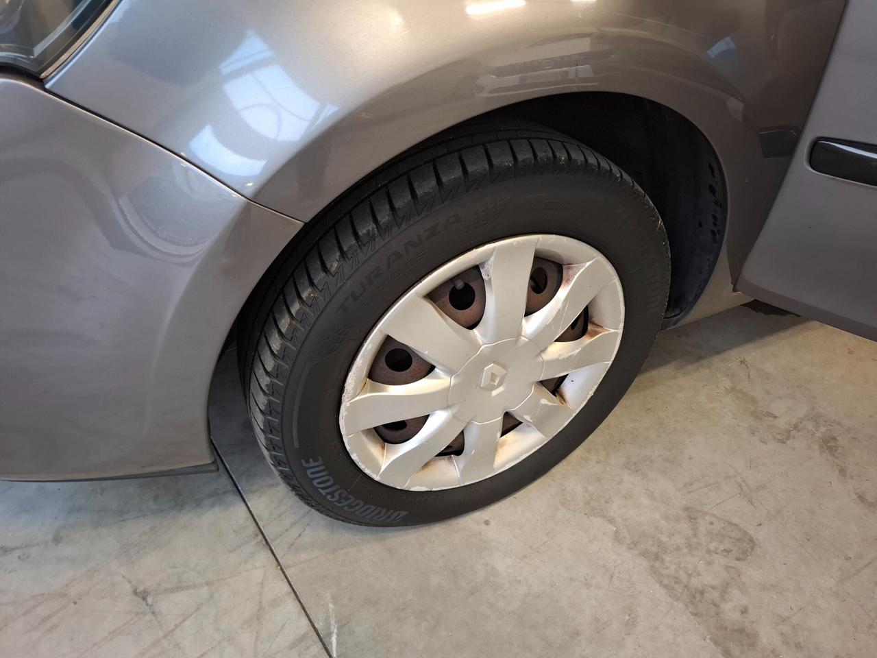 Renault Clio 1.2 16V 3 porte Dynamique