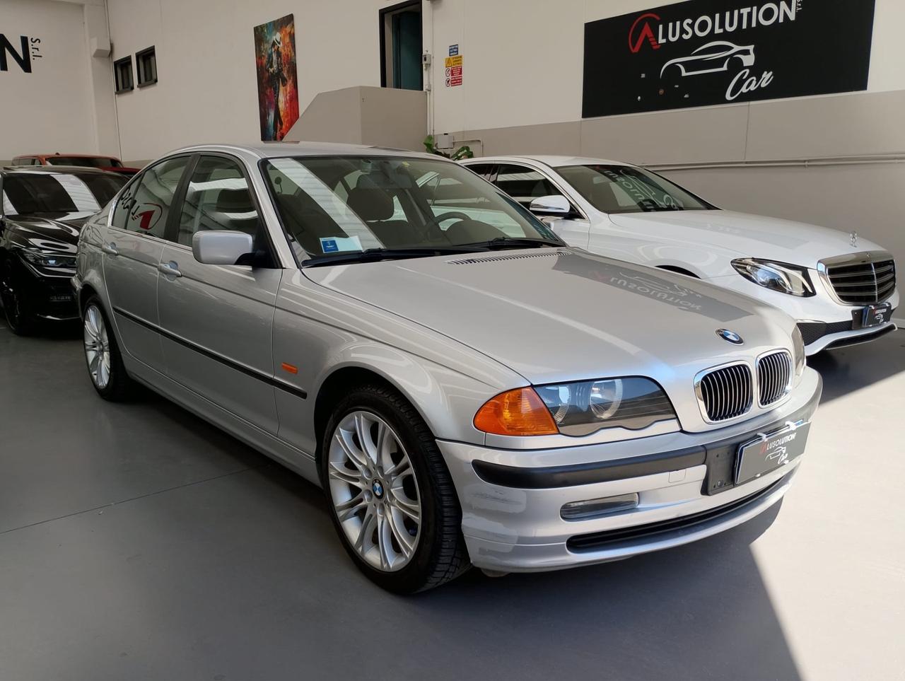 Bmw 320 320i cat 4 porte Attiva