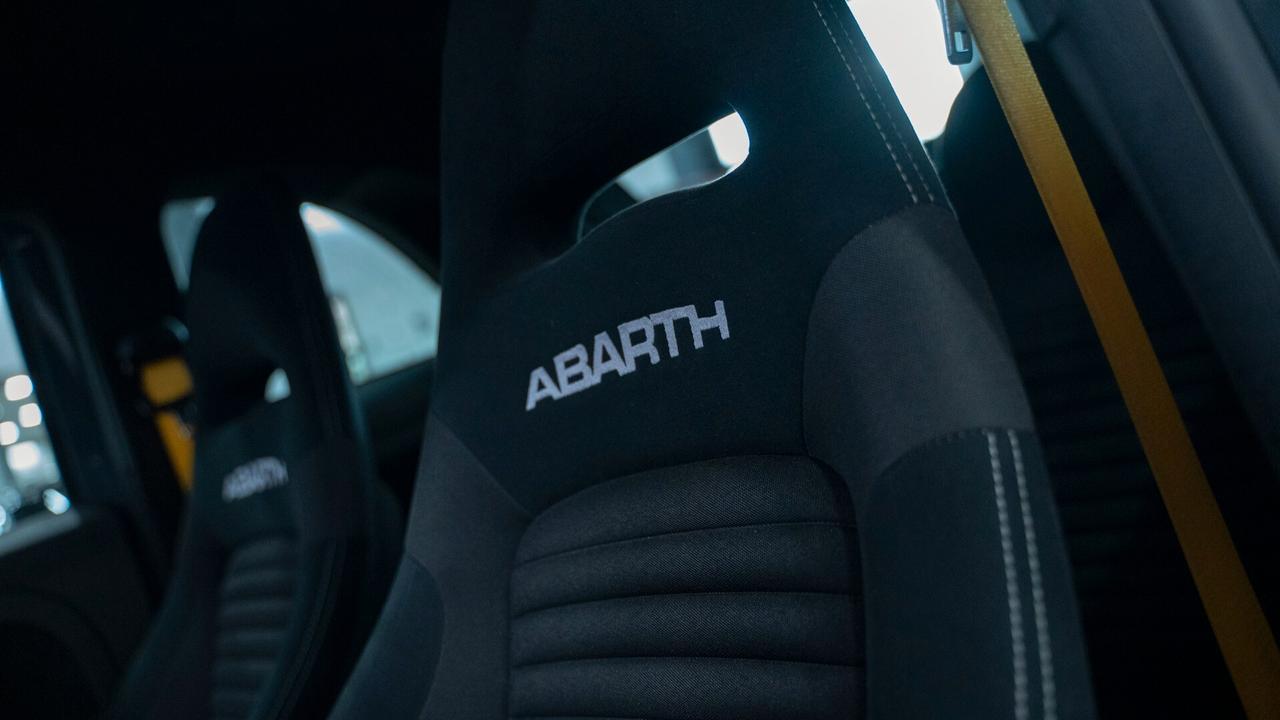 Abarth 595 Competizione 1.4 T JET 180 CV SABELT BREMBO XENO NAVI FULL OPTI