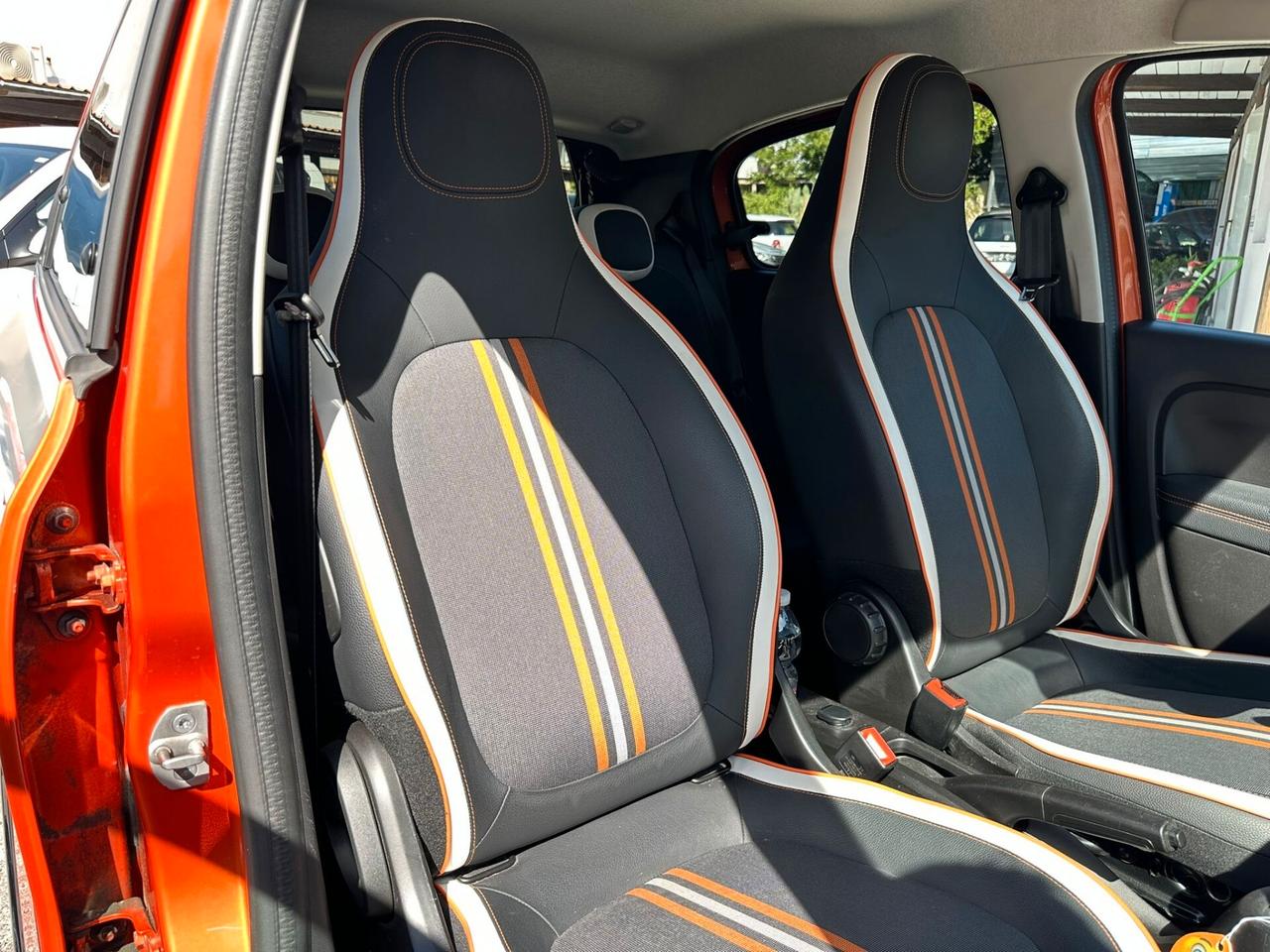 Renault Twingo TCe 110 CV EDC GT