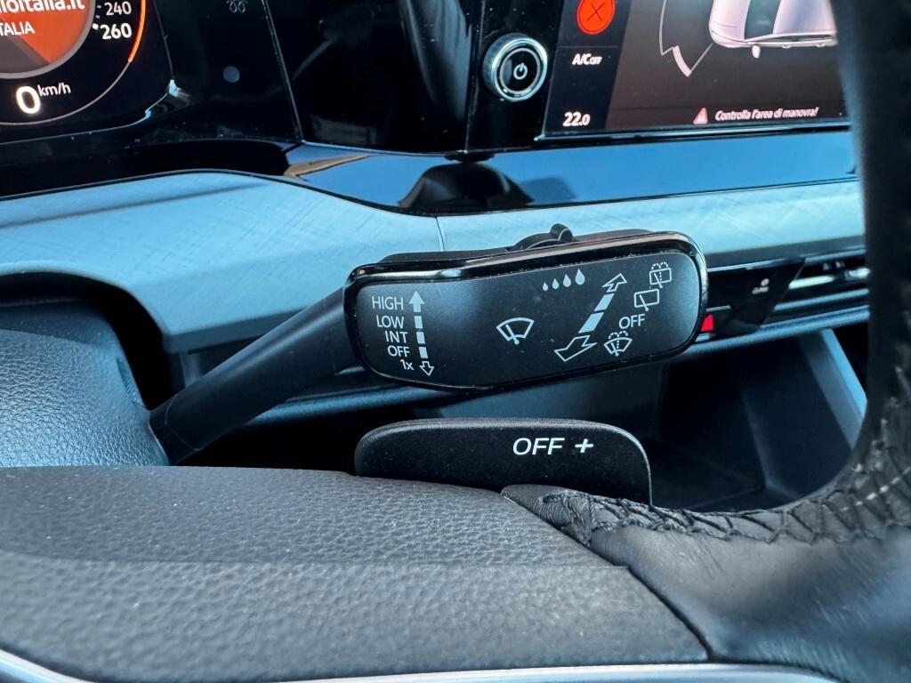 Volkswagen Golf 1.0 etsi evo Life 110cv dsg