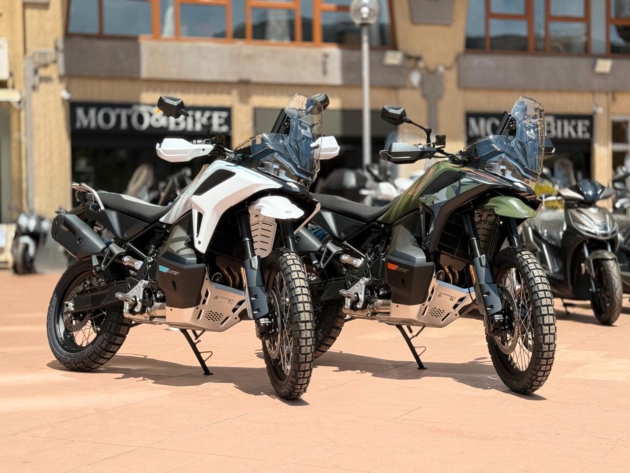 CFMOTO MT-X 1000