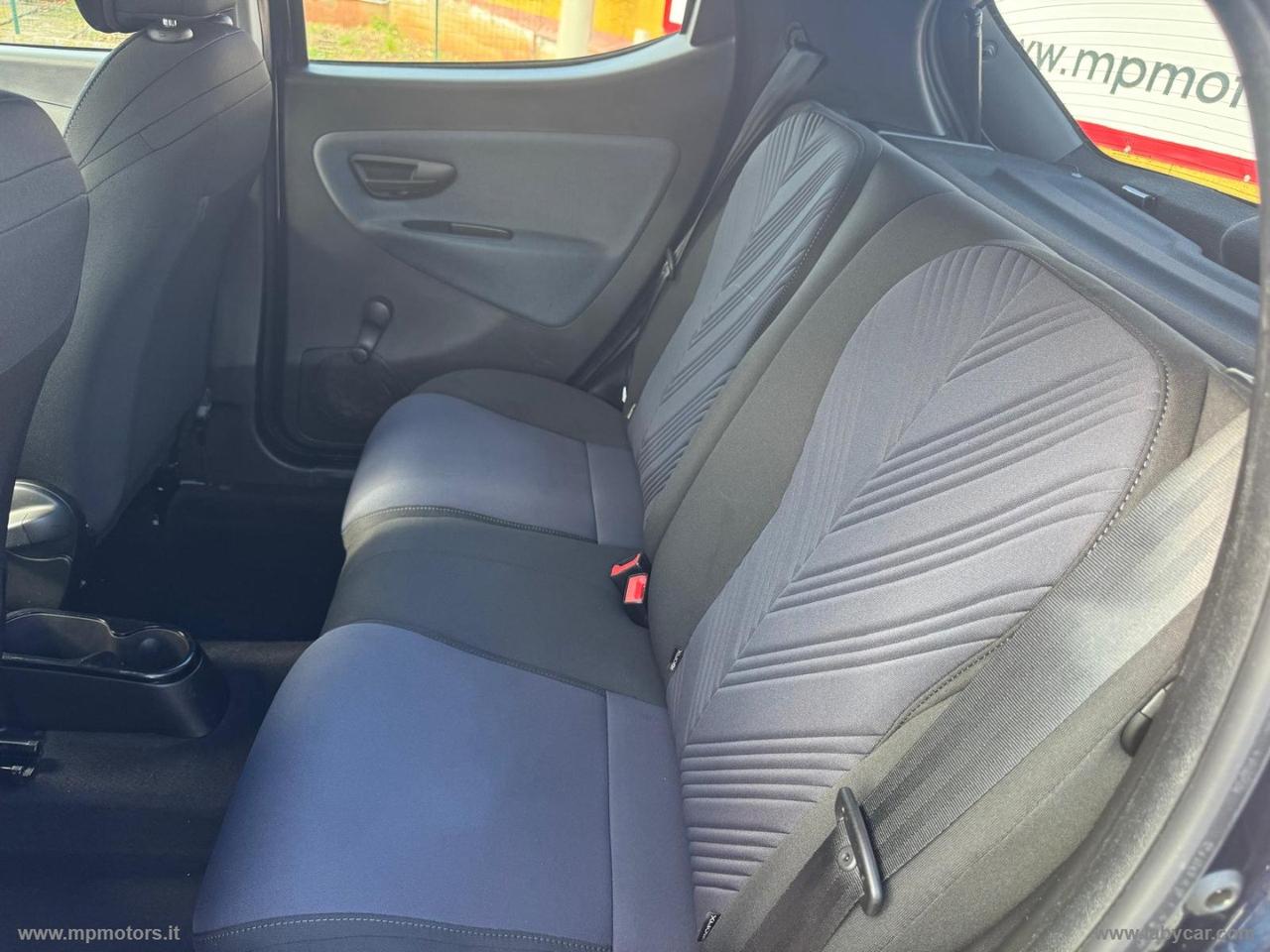 LANCIA YPSILON GOLD 1.0 HYBRID 70CV