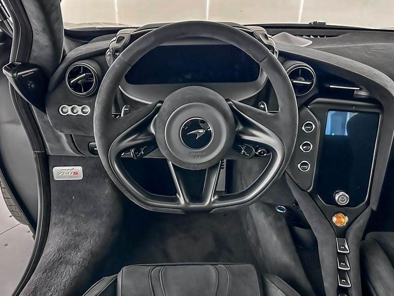 McLaren 750S 4.0 V8 Coupe MY27 - McLaren Milano
