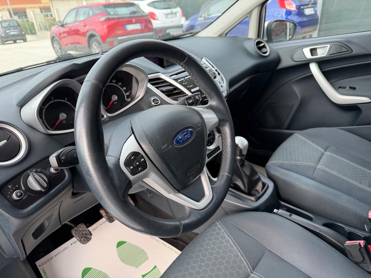 Ford Fiesta 1.4 TDCi 70CV 5 porte Titanium