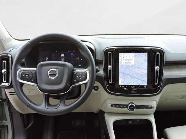 VOLVO XC40 B4 BENZINA AWD ULTIMATE DARK AUTOMATICA