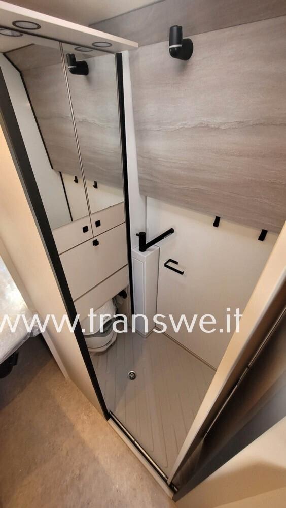 Bürstner Papilon PC 6.0 van con letto matrimoniale posteriore