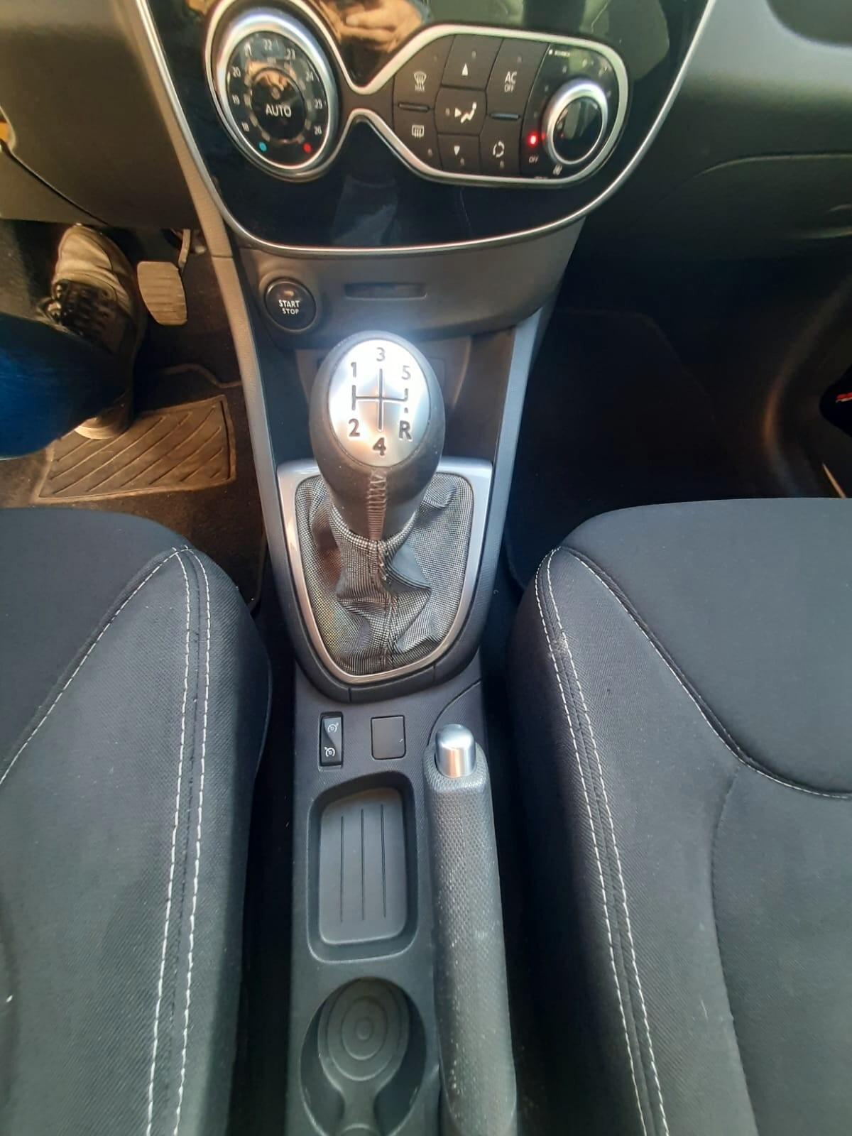 Renault Clio 1.2 75CV GPL 5 porte