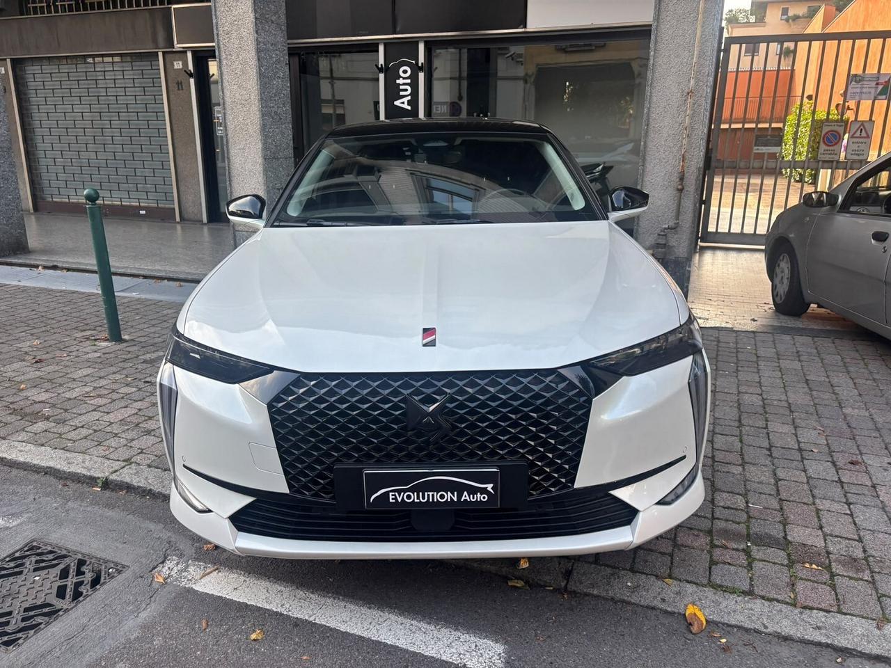 DS4 E-Tense 225 Cross Opera