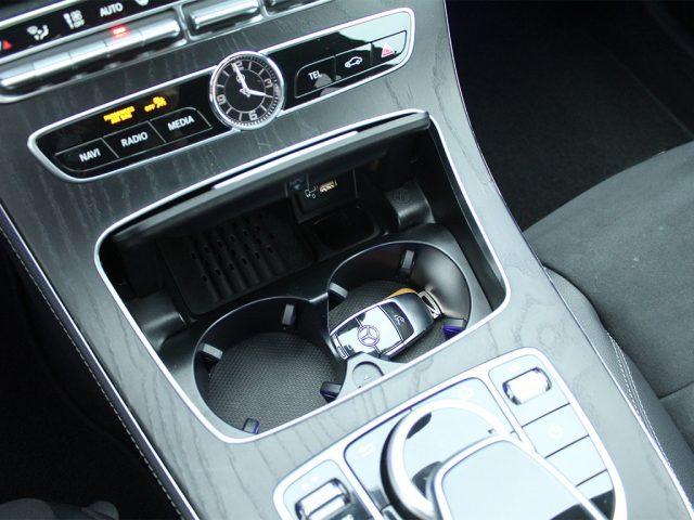 MERCEDES-BENZ E 220 d 4Matic Auto Premium