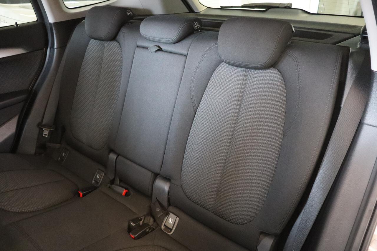 BMW X1 SDRIVE 18d sDrive18D BUSINESS ADVANTAGE STEPTRONIC