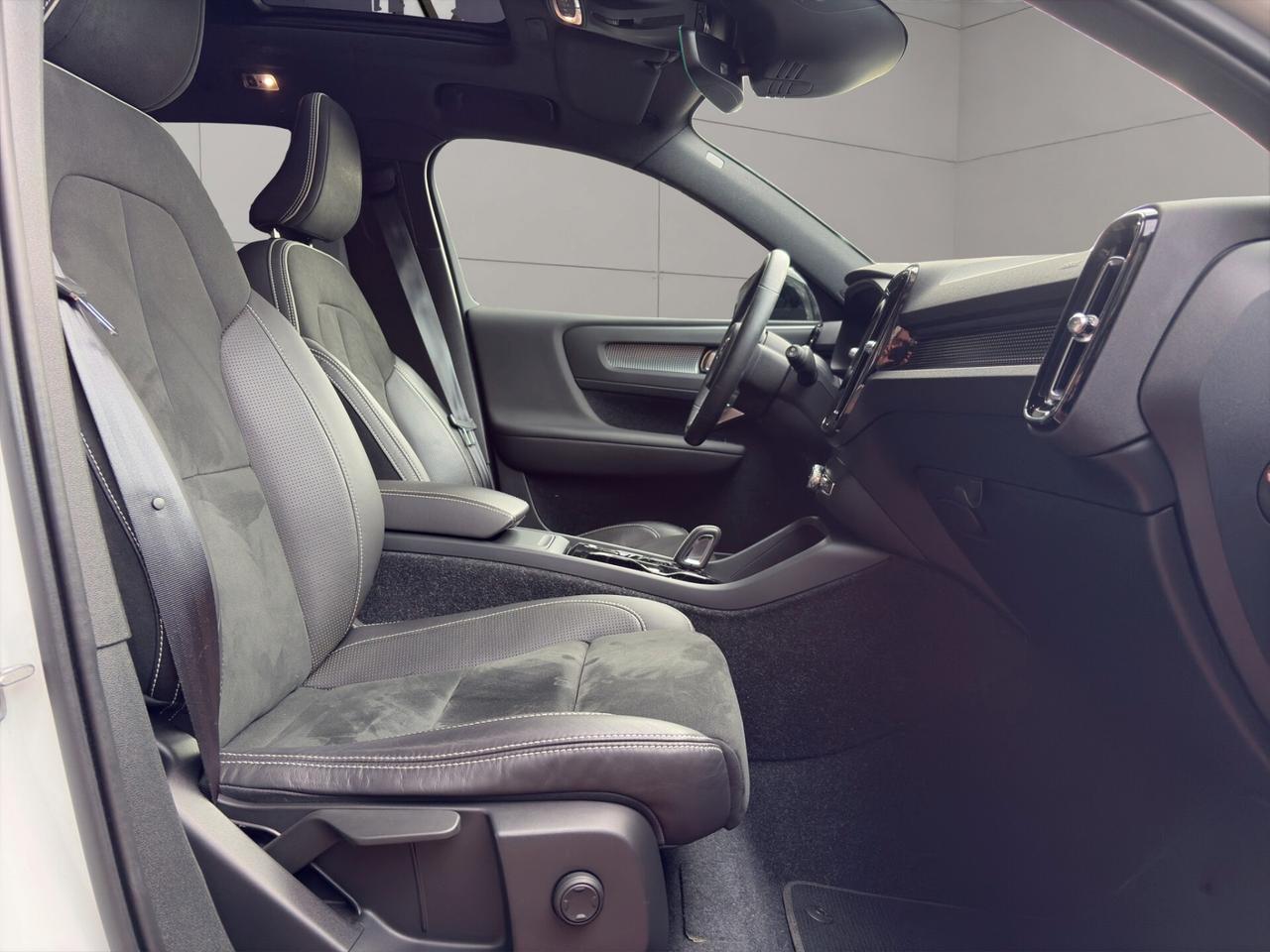 Volvo XC40 T5 AWD Geartronic R-design