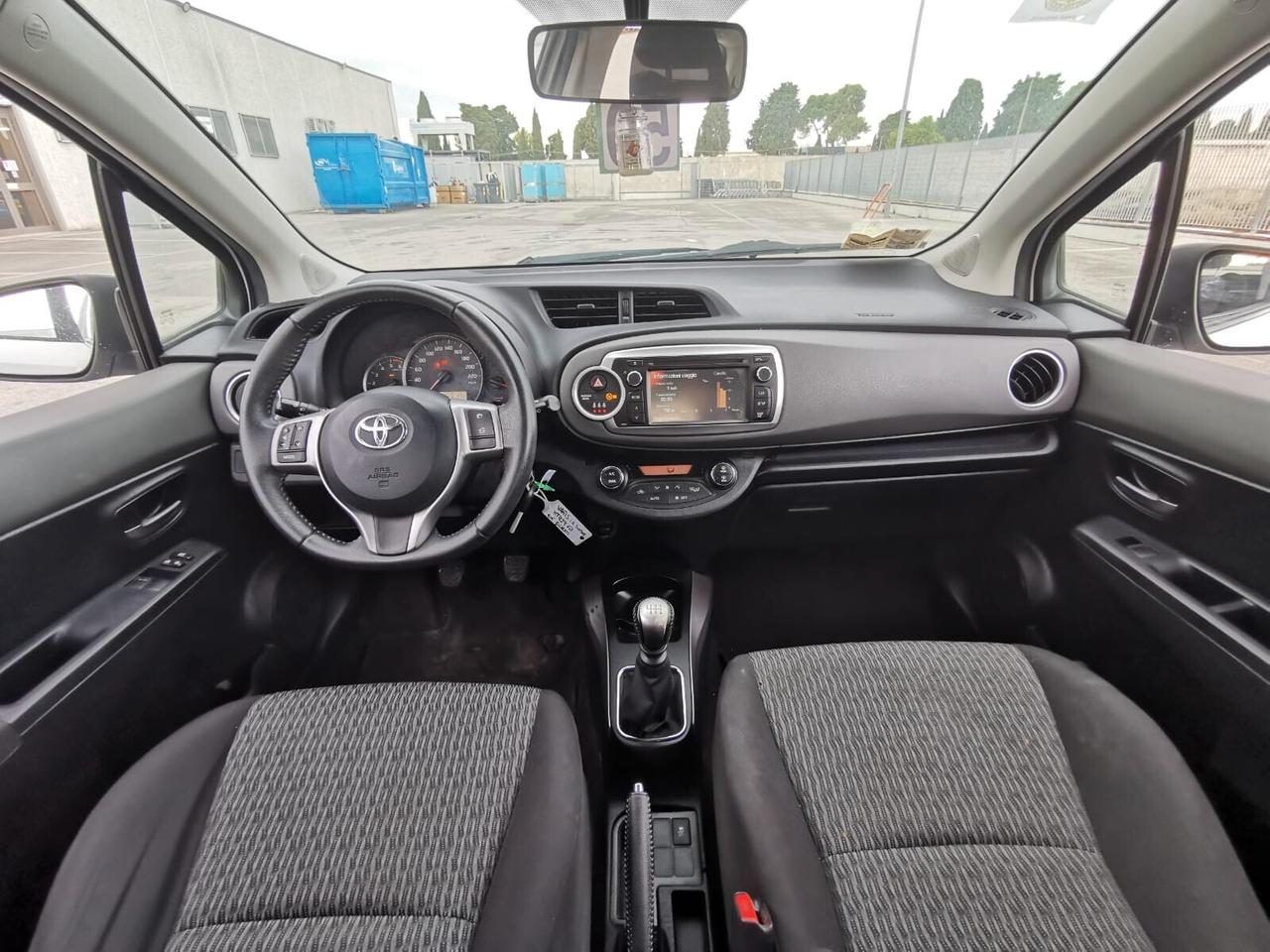Toyota Yaris 1.4 D-4D 5P. Lounge - 2013