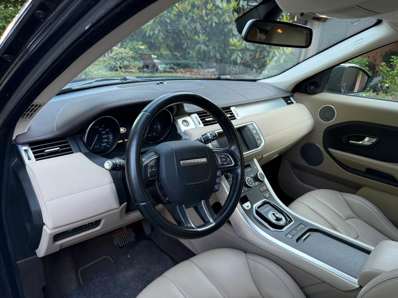 Land Rover Range Evoque 2.2 TD4 5p. Pure Tech Pack