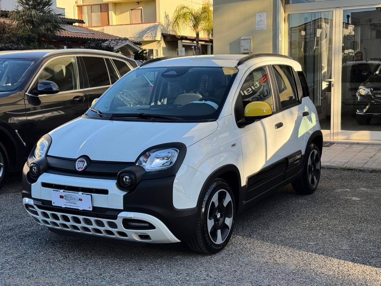 FIAT Panda 1.0 FireFly S&S Hybrid PANDINA KM0