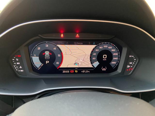AUDI Q3 35 2.0 TDI S tronic Business Advanced COCKPIT