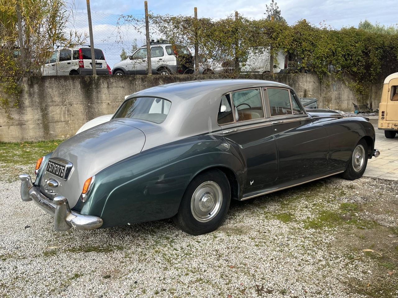 Bentley S1 Guida a SX