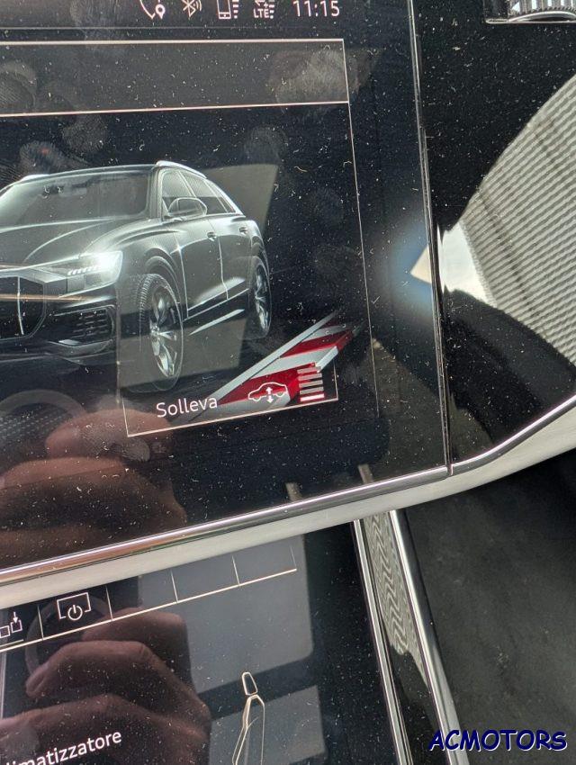 AUDI Q8 45 TDI quattro tiptronic Sport S LINE