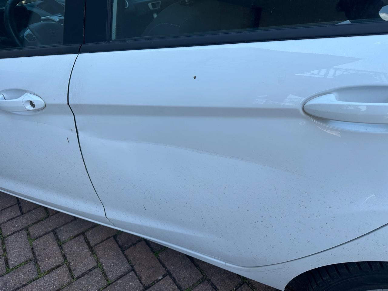 Ford Fiesta 1.4 16V 5p. Bz.- GPL Titanium Bs.