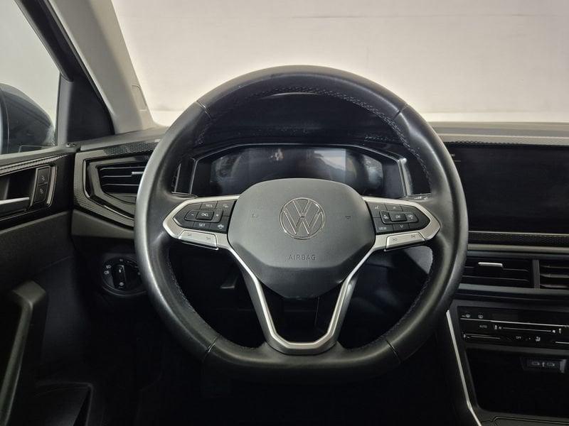 Volkswagen Polo VI 2022 1.0 tsi Style 95cv