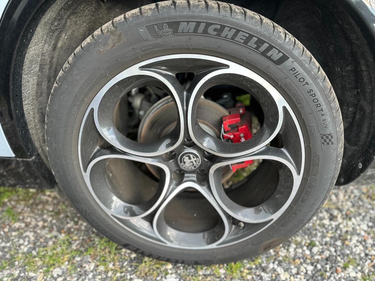 ALFA ROMEO Stelvio 2023 - Stelvio 2.2 t Veloce Q4 210cv auto