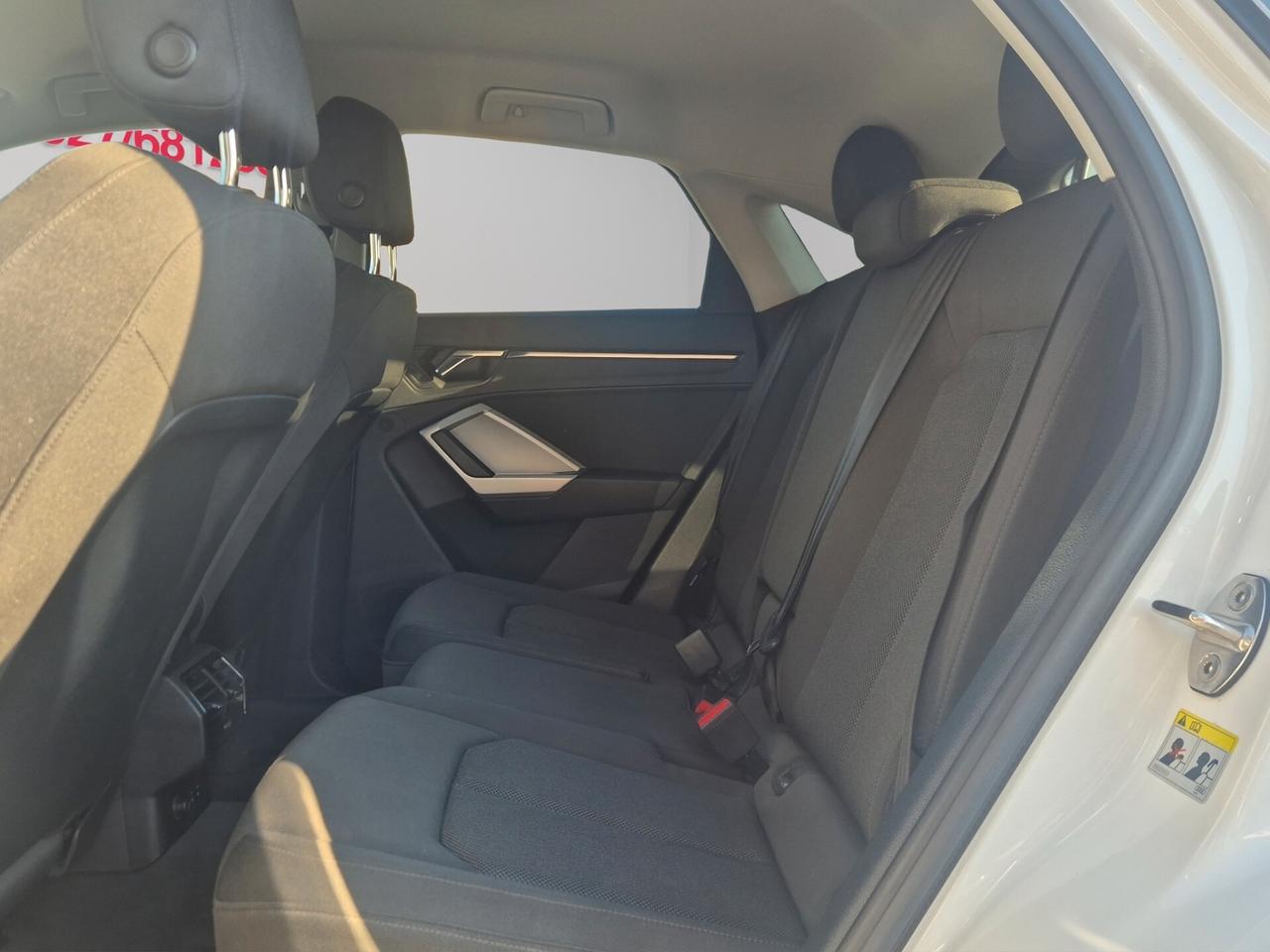Audi Q3 35 TDI S tronic S-LINE