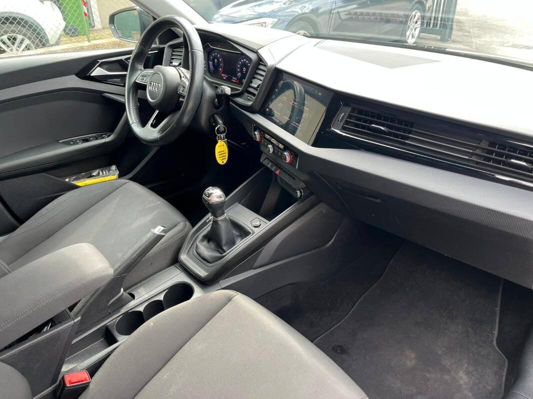 Audi A1 25 1.0 tfsi Admired